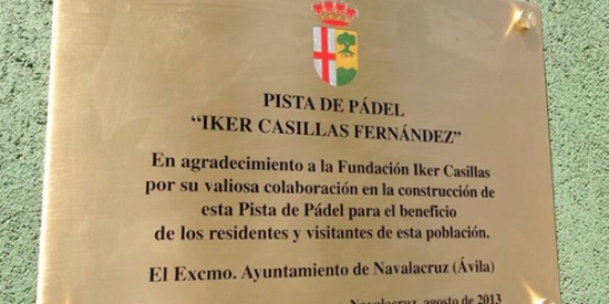 Iker Casillas también juega al pádel| Noticias y novedades del mundo del pádel Iker Casillas también juega al pádel| Noticias y novedades del mundo del pádel
